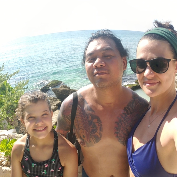 Meet your posher! - Picture 3 of 4